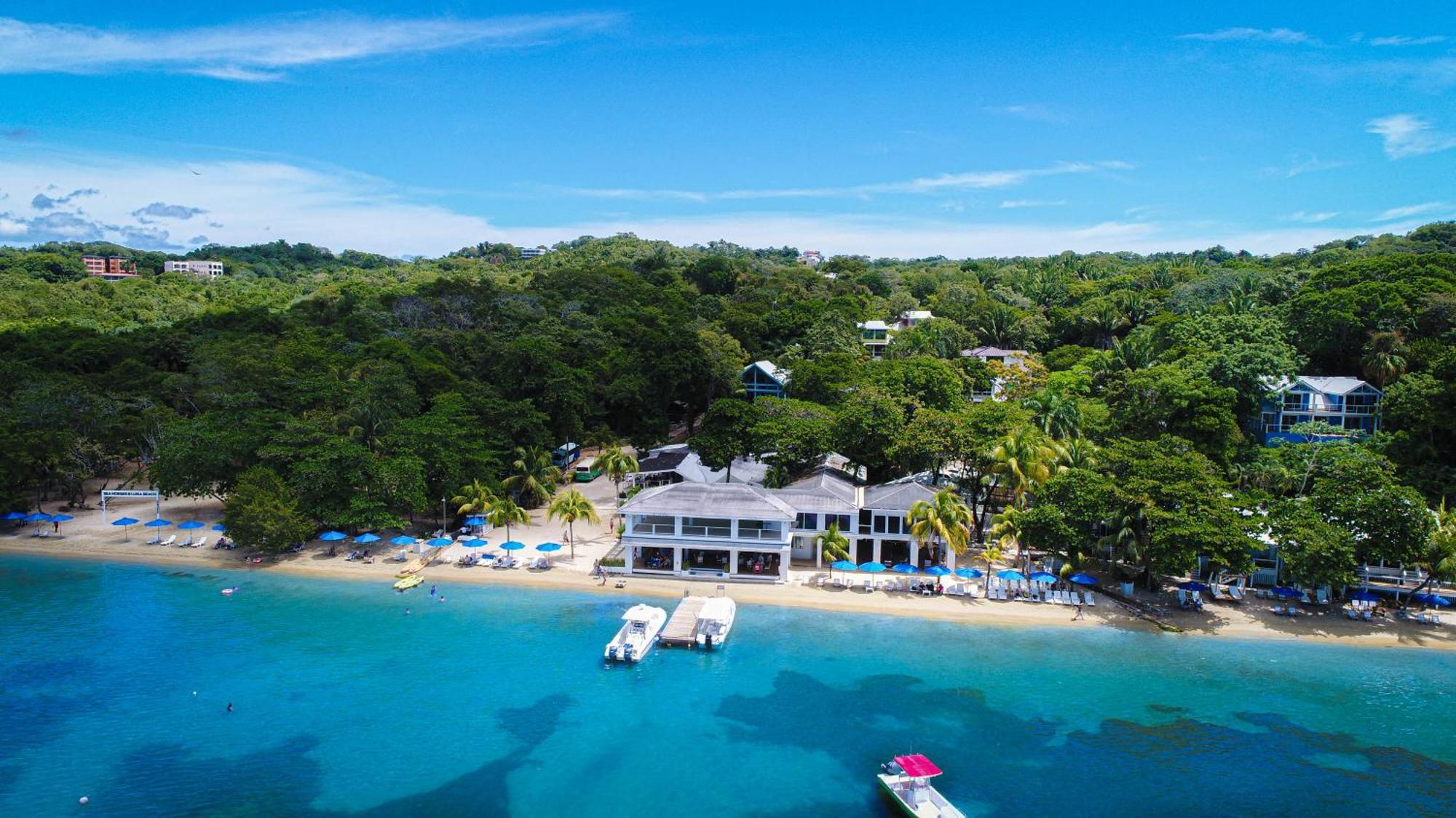 Luna Beach Luxury Boutique Beach Front Resort Jobs Bight Exterior photo